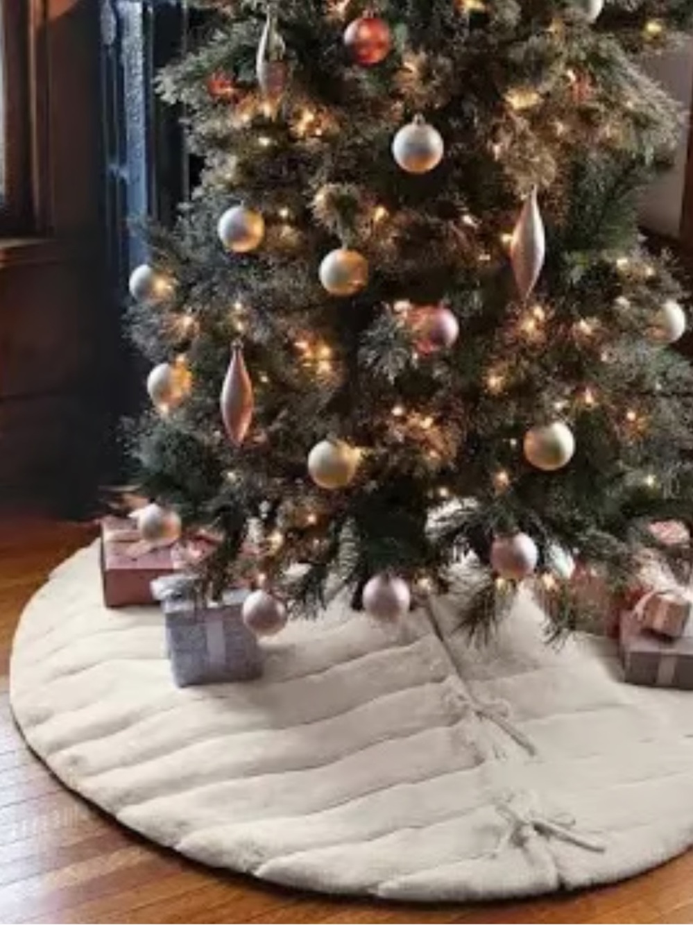Threshold Channeled Faux Fur Christmas Tree Skirt Ivory NWT
